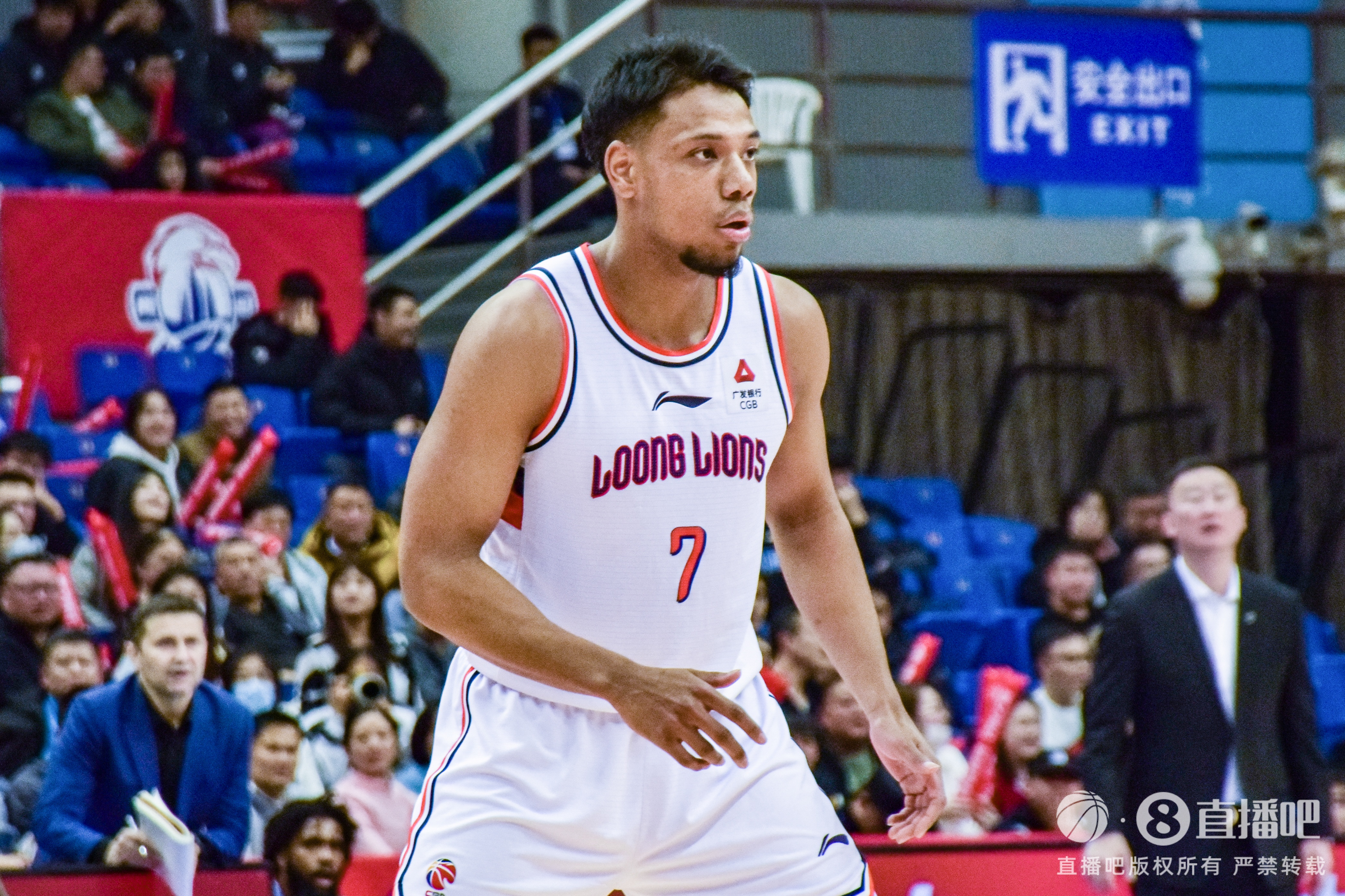 直播吧：同曦男篮以一年顶薪合约签下球员祝铭震