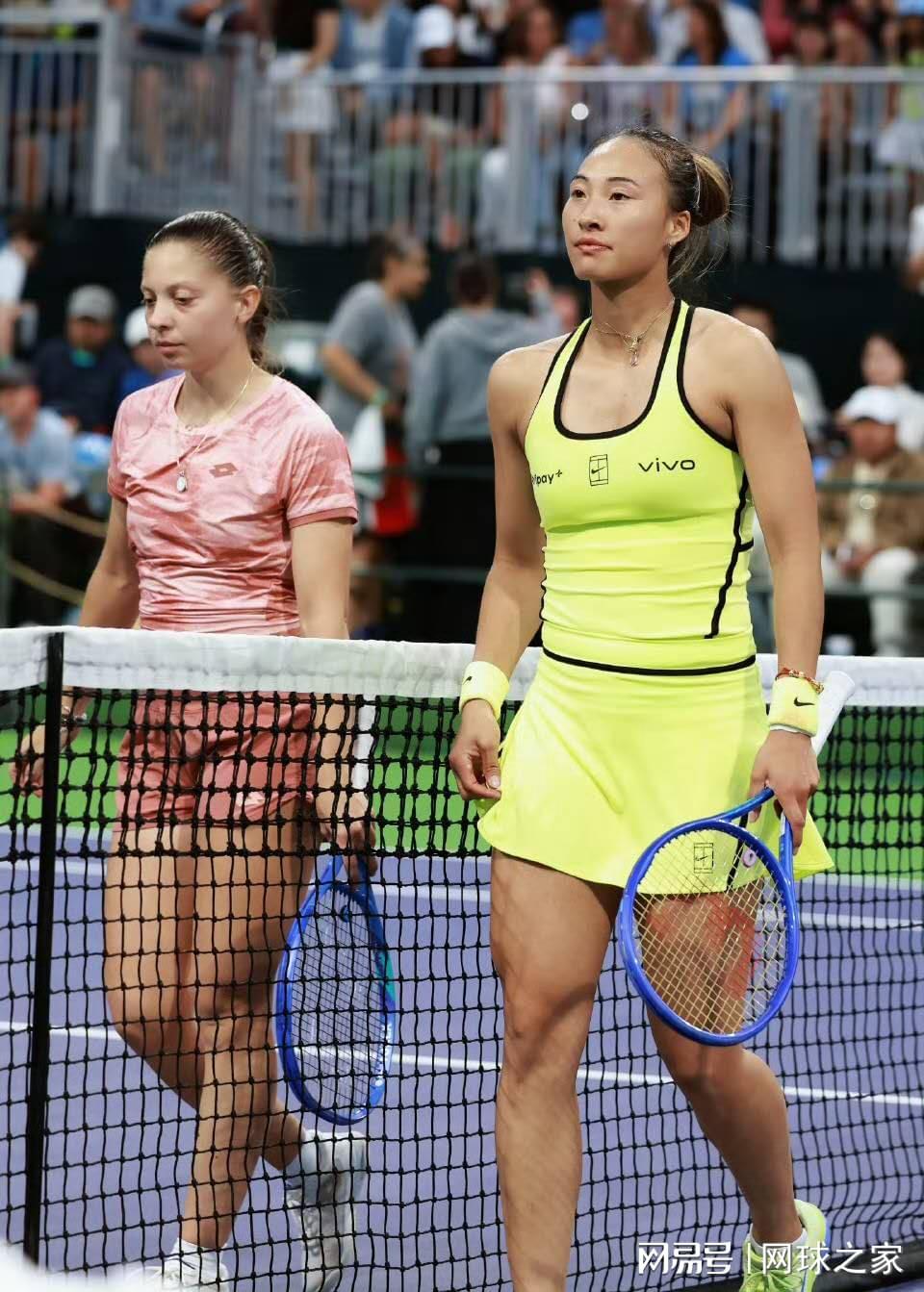 天博APP-郑钦文出局舆论又炸了！网友喊新教练下课，一姐罕见承认处于低谷